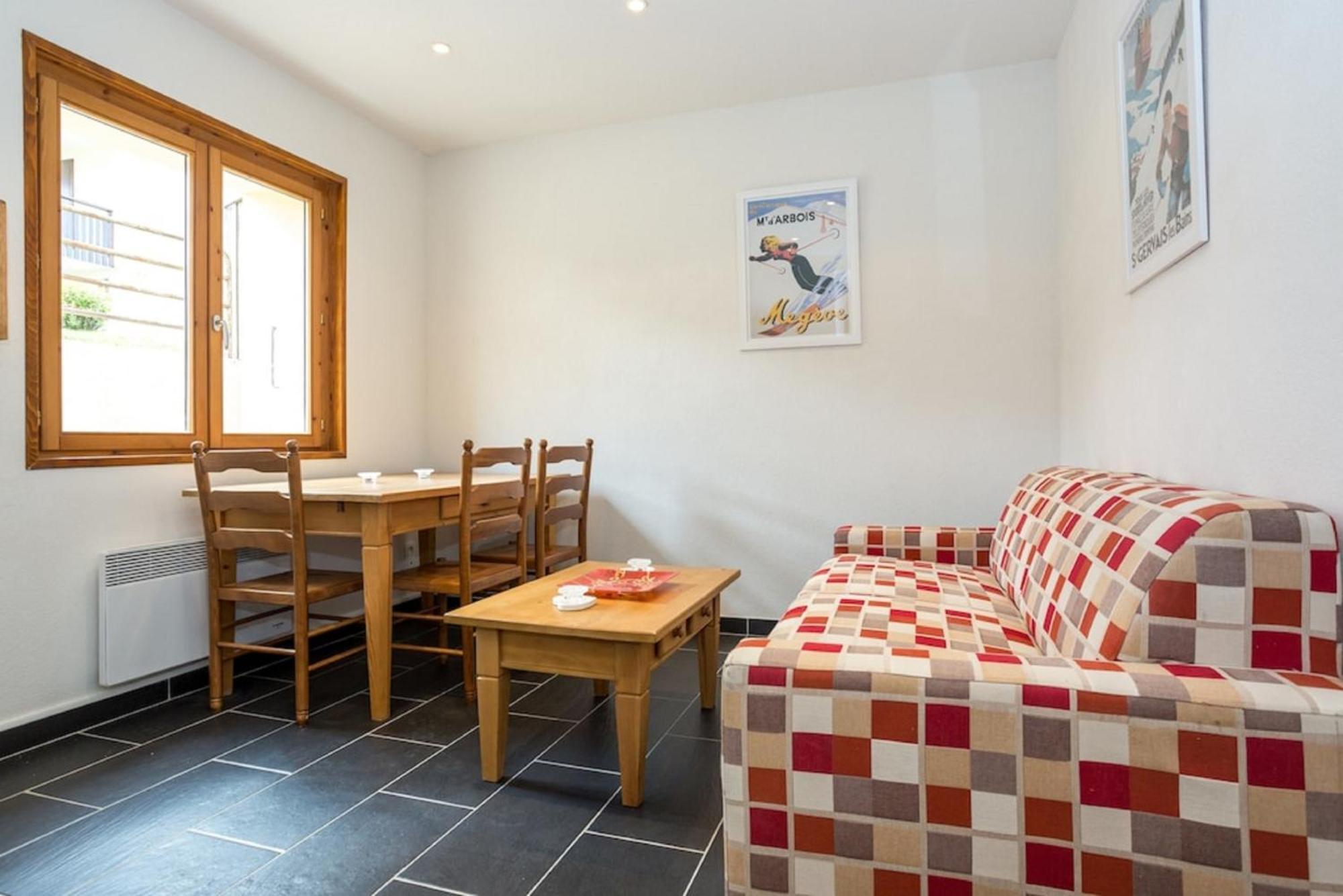Aparthotel Les Aiguilles De Warens Combloux Esterno foto