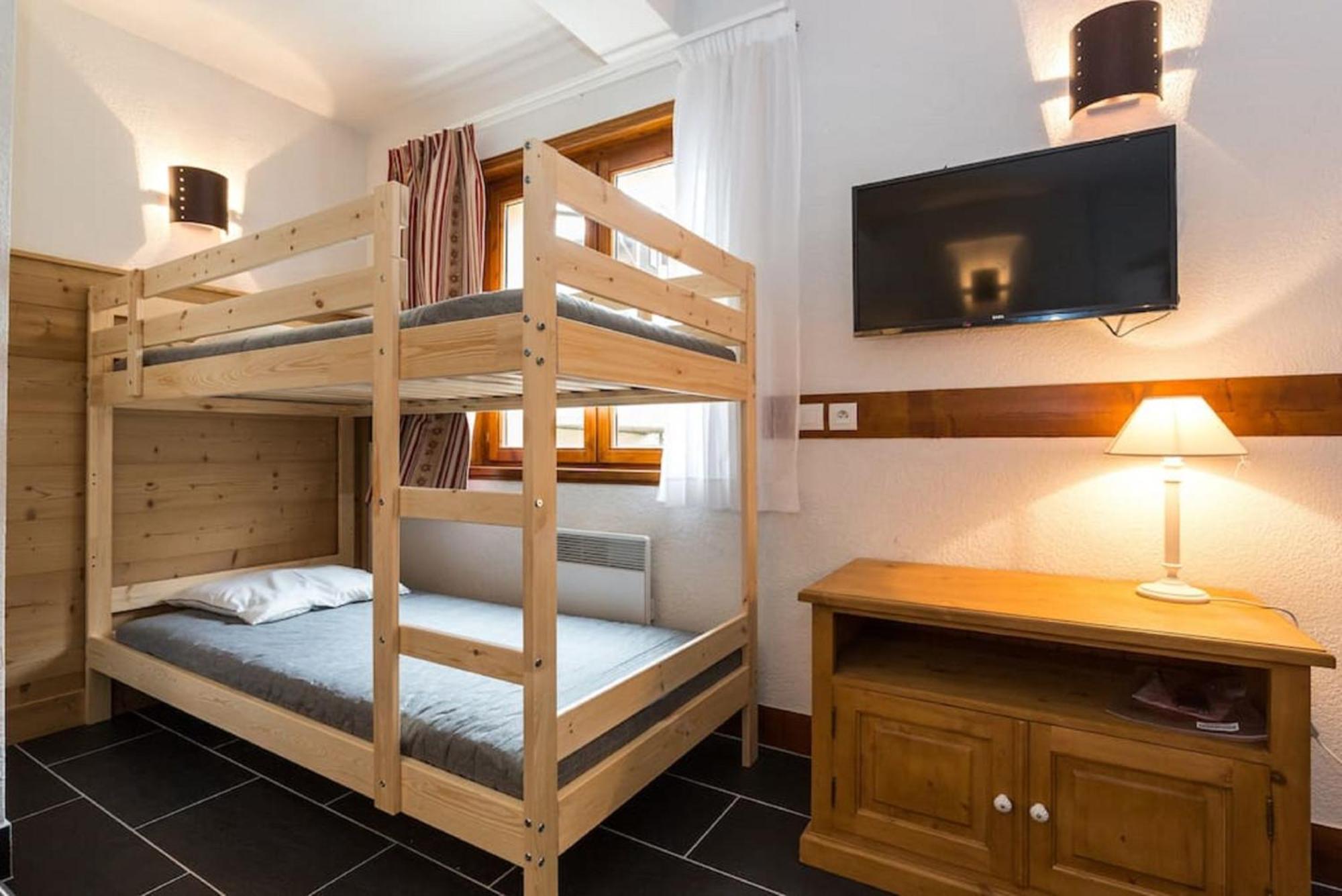 Aparthotel Les Aiguilles De Warens Combloux Esterno foto